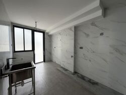 Simon Lane (D19), Terrace #536574111
